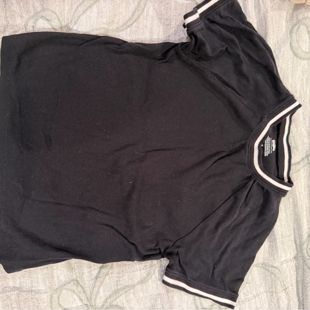 Levi's Black crop top